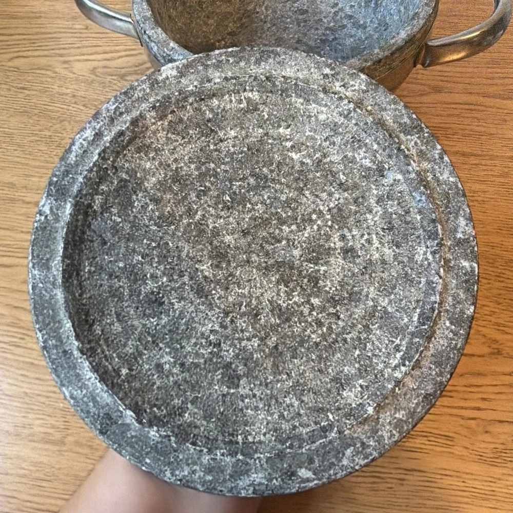 Korean Stone Gopdol Hot Pot Ttukbaegi w/ Lid Bibimbap With Handles